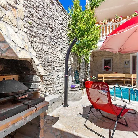 Nur 700 Meter Bis Zum Sandstrand Mit Pool, Kueche, Bad, Balkon, Bbq *